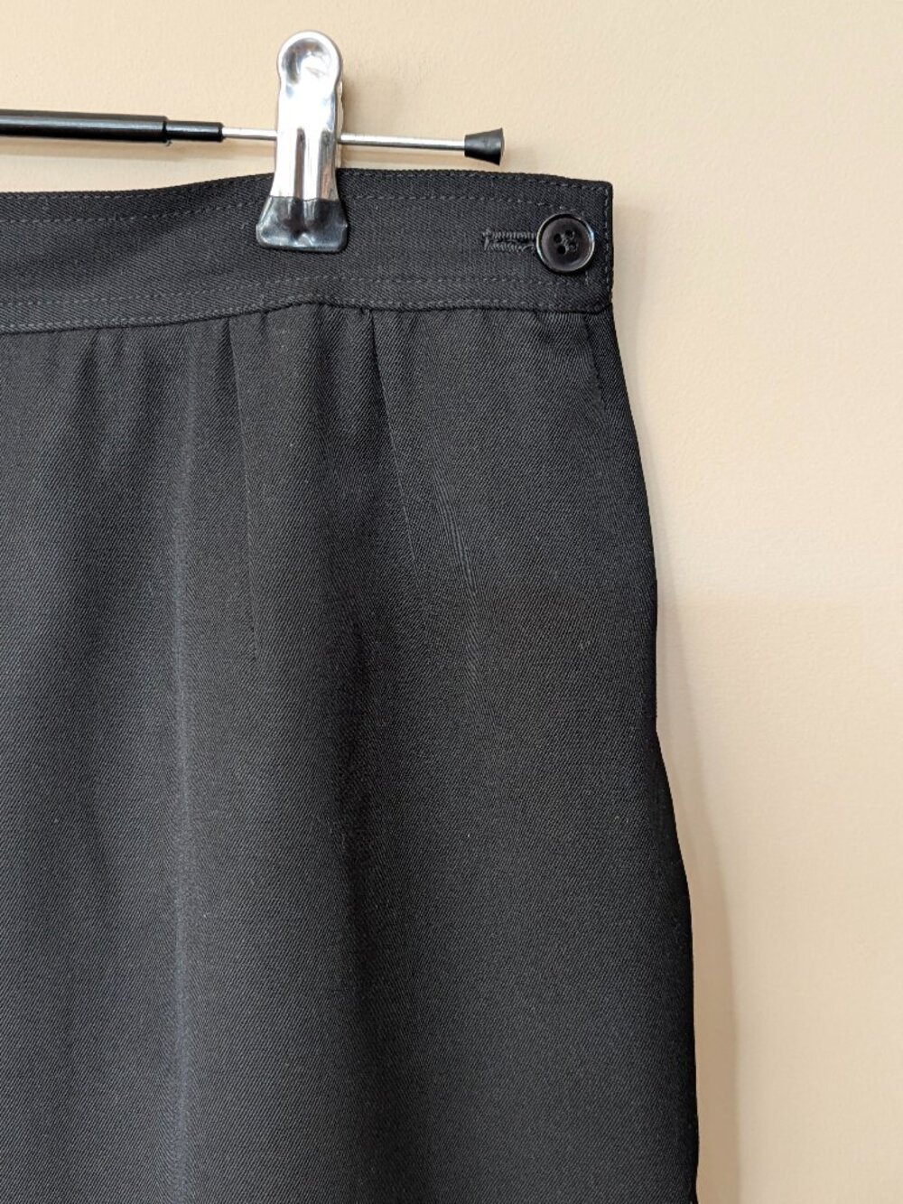 Vintage Valentino Miss V Italian Wool Black Pencil Skirt Size 46/US 12 - Picture 5 of 8